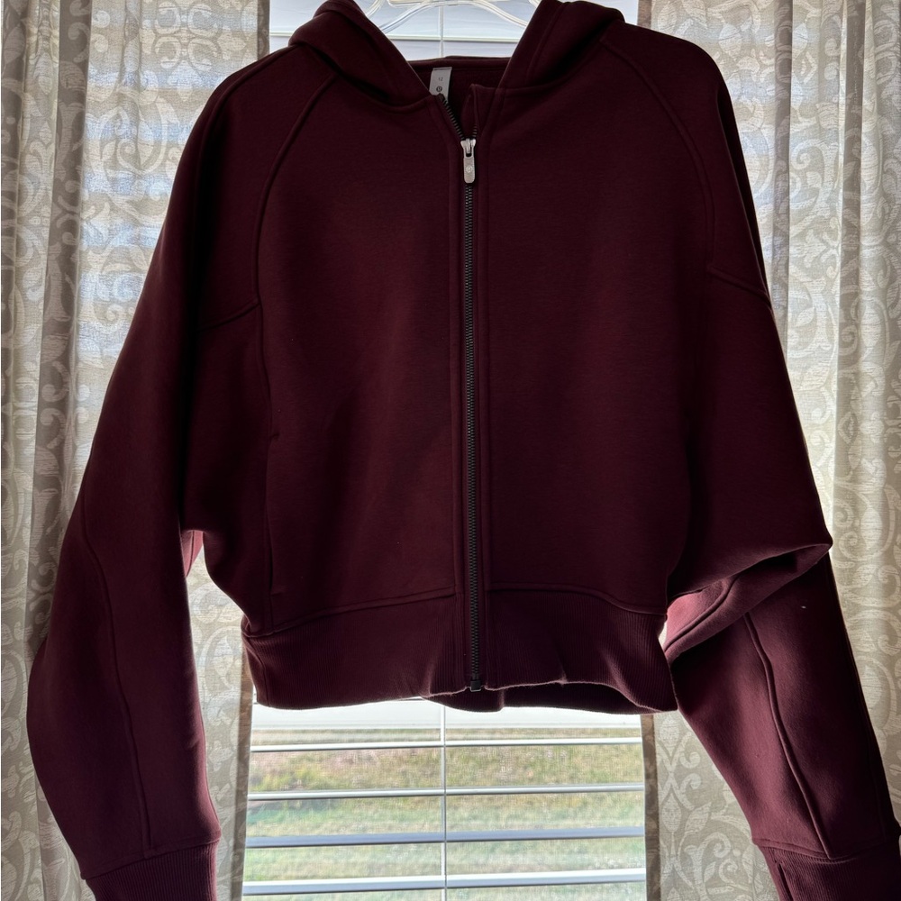 NWOT cropped lululemon cropped scuba jacket